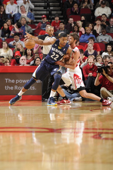 取至少一件 取至少一件